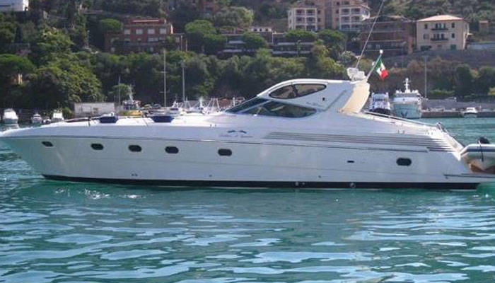 Capri luxury boat cruise